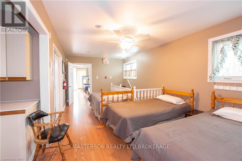 9268 Lundys Lane Lane, Niagara Falls (219 - Forestview), Ontario  L2H 0T5 - Photo 22 - X9410962