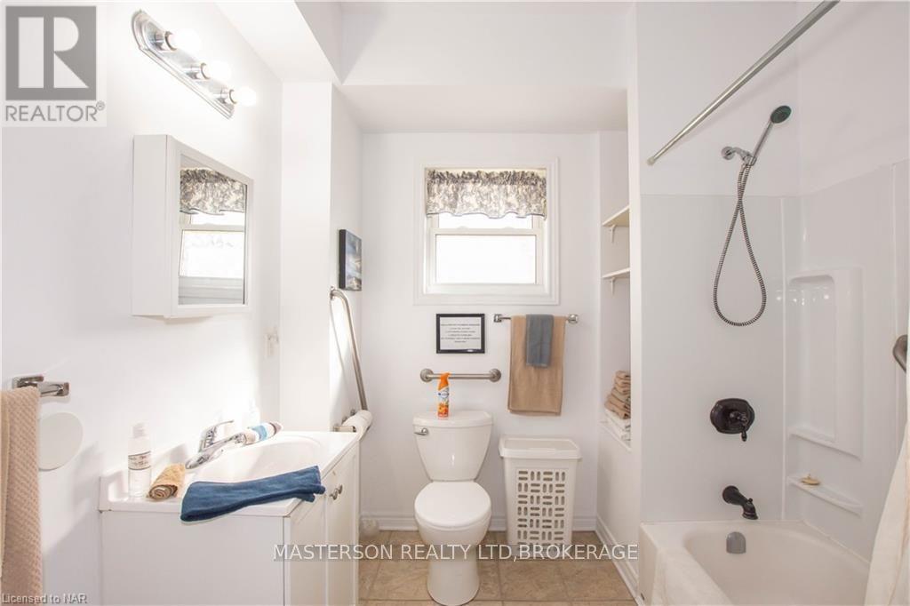 9268 Lundys Lane Lane, Niagara Falls (219 - Forestview), Ontario  L2H 0T5 - Photo 25 - X9410962