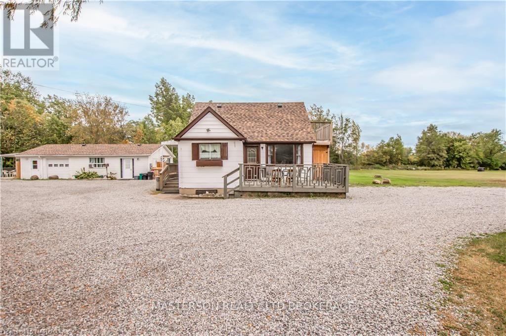 9208 Lundys Lane Lane, Niagara Falls (219 - Forestview), Ontario  L2H 0T5 - Photo 3 - X9410960
