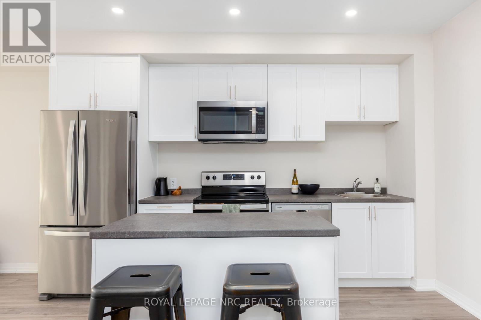 318 - 50 Herrick Avenue, St. Catharines (456 - Oakdale), Ontario  L2P 2T9 - Photo 3 - X9413273