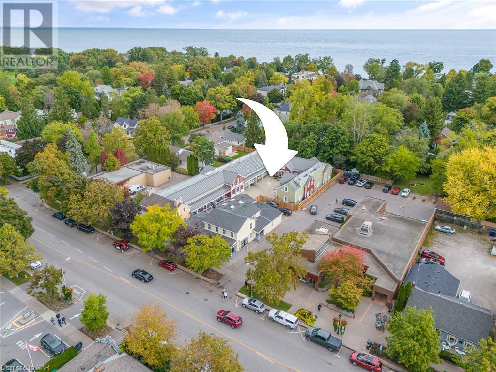 4 & 5 - 135 Queen Street, Niagara-On-The-Lake (101 - Town), Ontario  L0S 1J0 - Photo 2 - X9415267