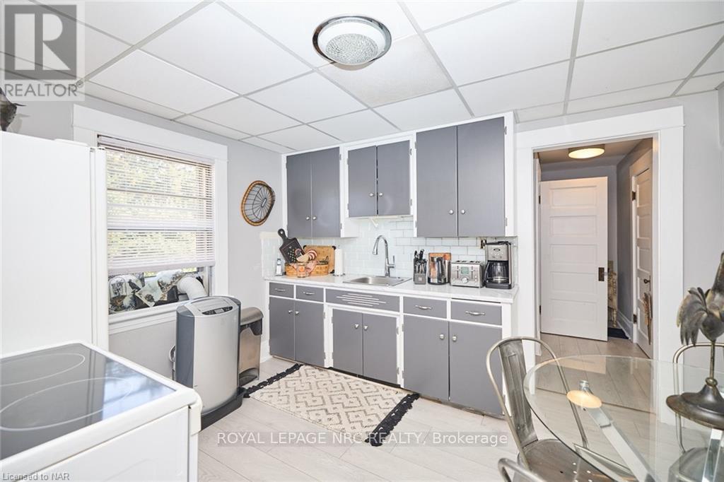 3758 Main Street, Niagara Falls (223 - Chippawa), Ontario  L2G 6B2 - Photo 13 - X9360578