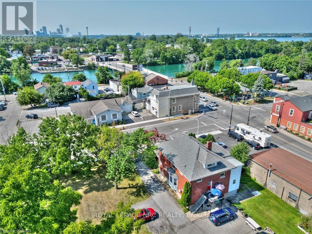 3758 Main Street, Niagara Falls (223 - Chippawa), Ontario  L2G 6B2 - Photo 2 - X9360578