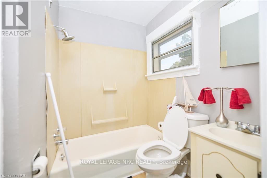 3758 Main Street, Niagara Falls (223 - Chippawa), Ontario  L2G 6B2 - Photo 26 - X9360578