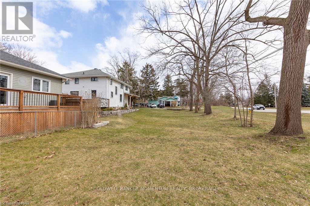 10b Betts Avenue, Grimsby (540 - Grimsby Beach), Ontario  L3M 2S6 - Photo 5 - X11880475