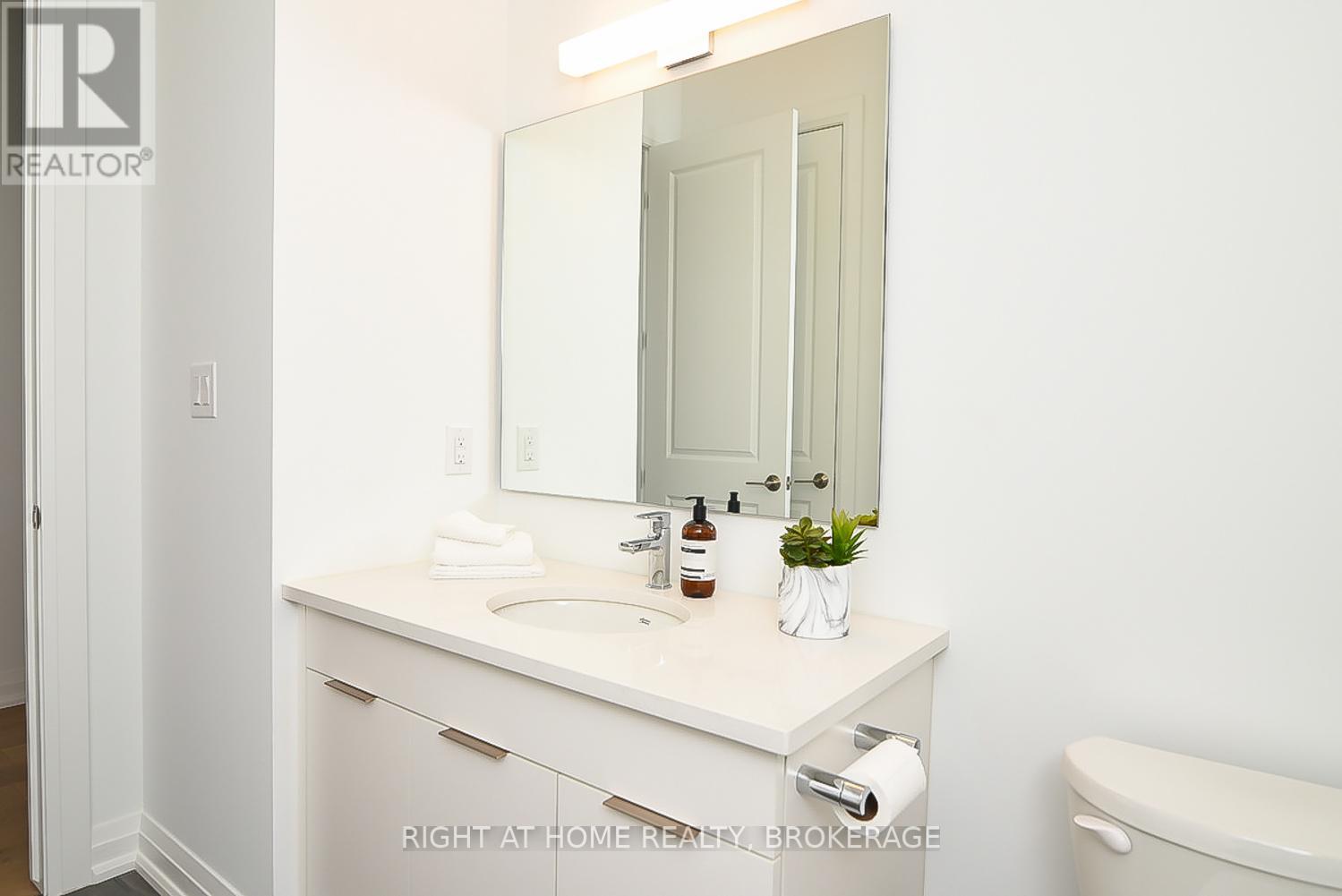 7 - 3318 Weinbrenner Road, Niagara Falls (223 - Chippawa), Ontario  L2G 3S2 - Photo 11 - X11880514