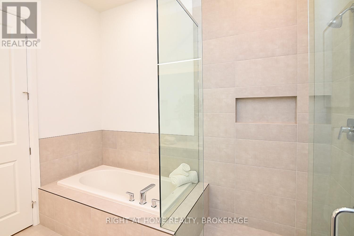 7 - 3318 Weinbrenner Road, Niagara Falls (223 - Chippawa), Ontario  L2G 3S2 - Photo 14 - X11880514