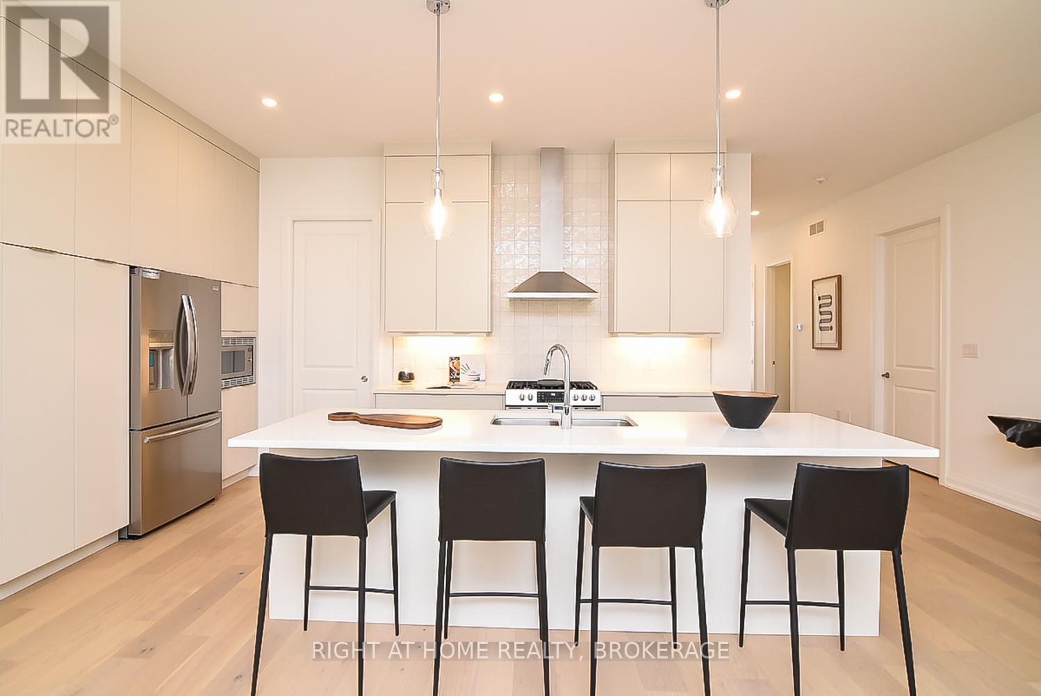 7 - 3318 Weinbrenner Road, Niagara Falls (223 - Chippawa), Ontario  L2G 3S2 - Photo 5 - X11880514