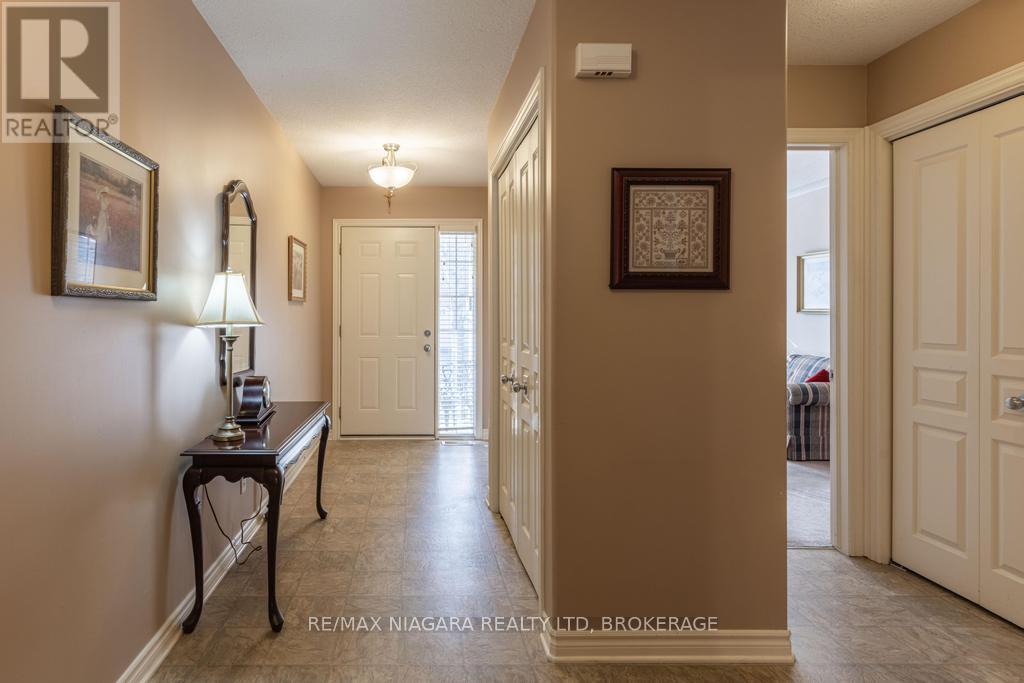 35 - 605 Welland Avenue, St. Catharines (444 - Carlton/bunting), Ontario  L2M 7Z7 - Photo 3 - X11882305