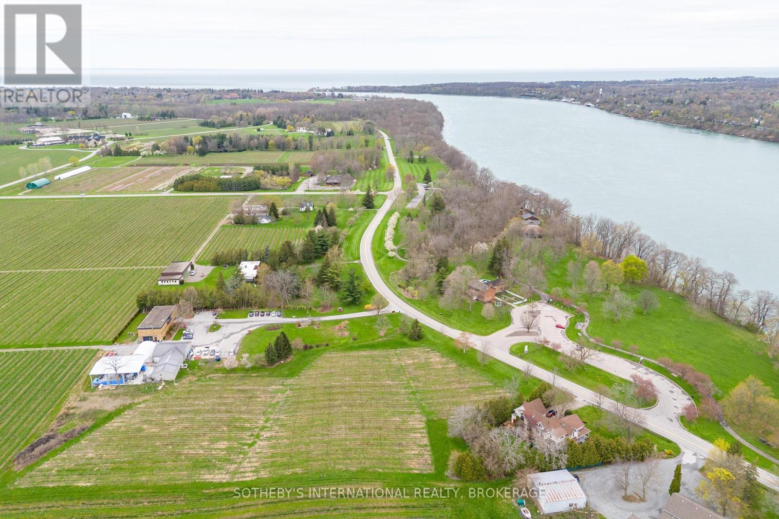 15936 Niagara River Parkway, Niagara-On-The-Lake (103 - River), Ontario  L0S 1J0 - Photo 10 - X11891098