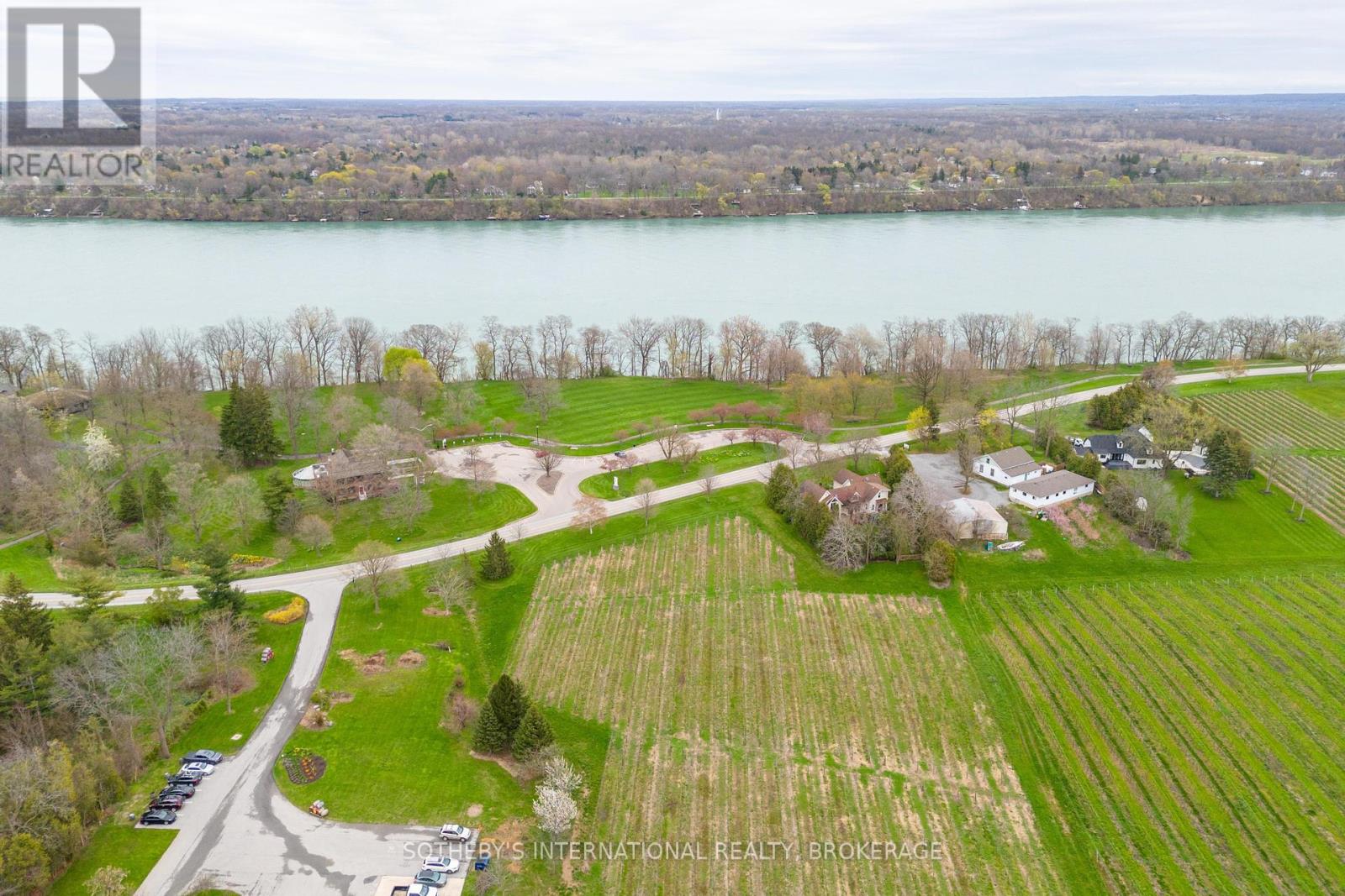 15936 Niagara River Parkway, Niagara-On-The-Lake (103 - River), Ontario  L0S 1J0 - Photo 9 - X11891098