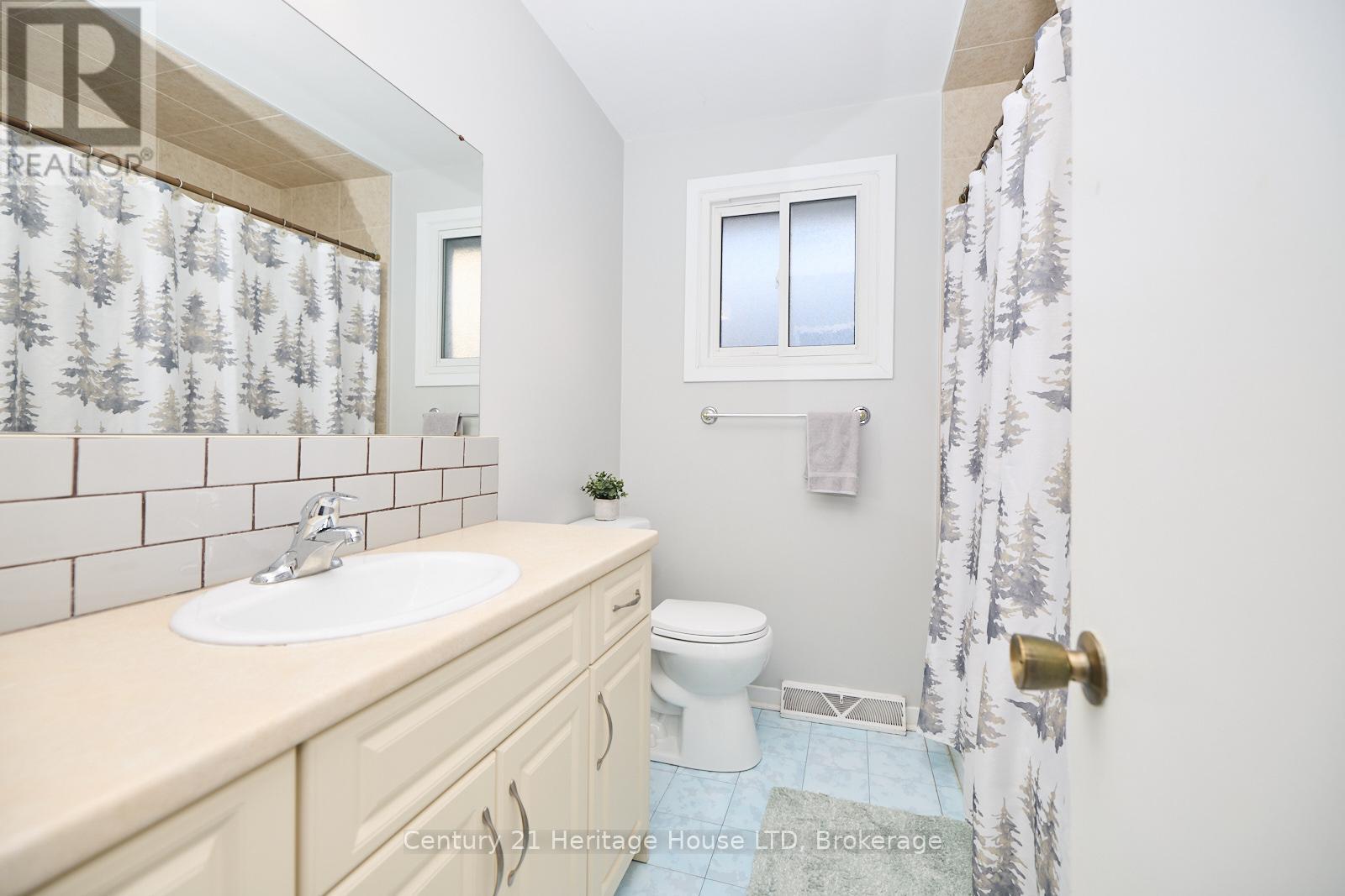 14 Janet Street, Port Colborne (875 - Killaly East), Ontario  L3K 2E7 - Photo 15 - X11891857