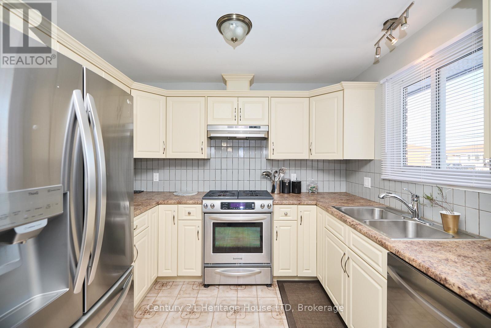 14 Janet Street, Port Colborne (875 - Killaly East), Ontario  L3K 2E7 - Photo 6 - X11891857