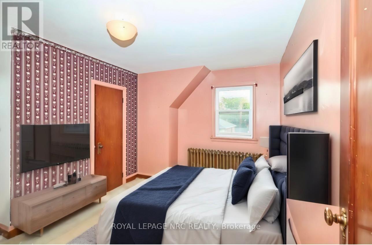 223 Niagara Street, St. Catharines (445 - Facer), Ontario  L2M 4V3 - Photo 10 - X11905869
