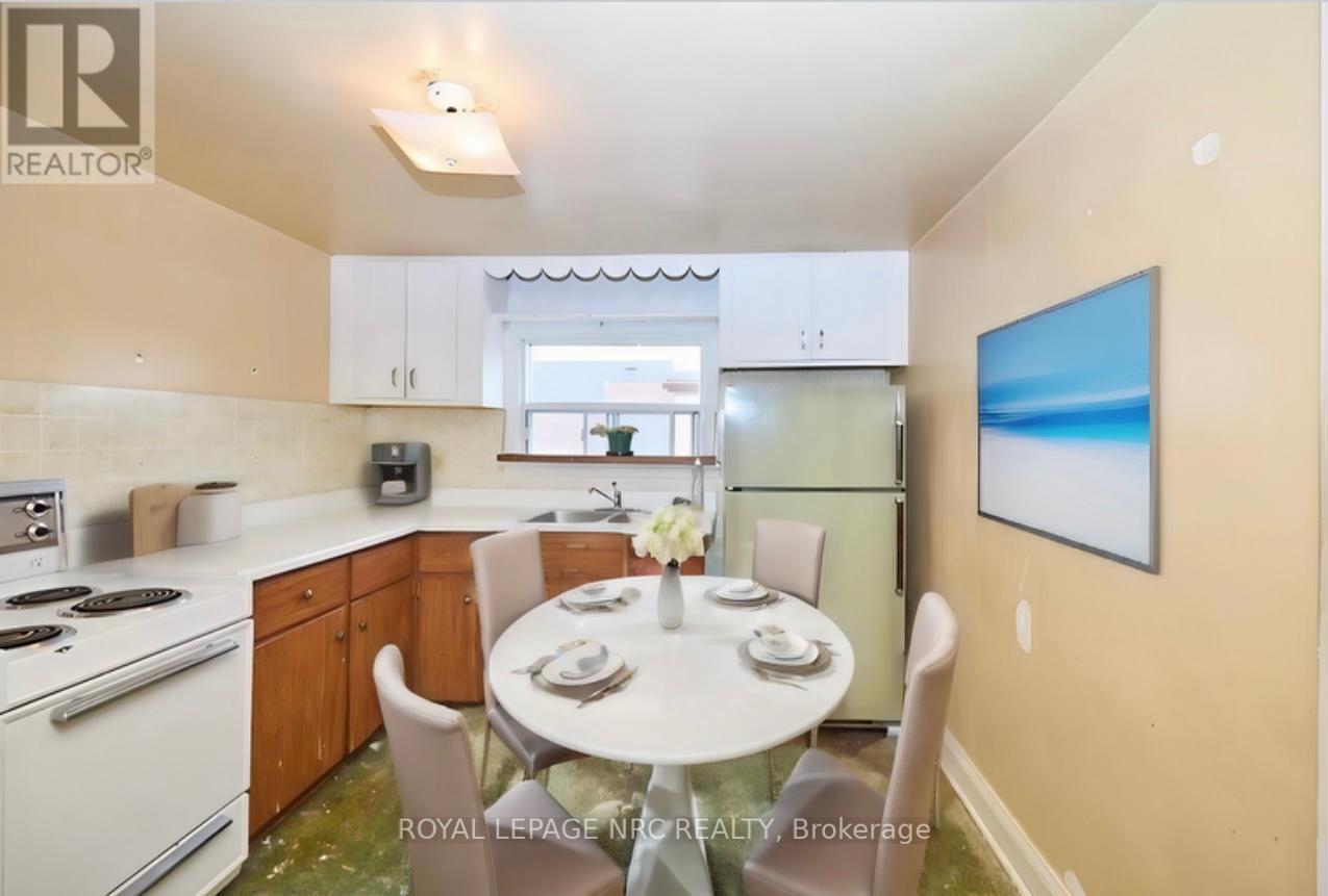 223 Niagara Street, St. Catharines (445 - Facer), Ontario  L2M 4V3 - Photo 12 - X11905869