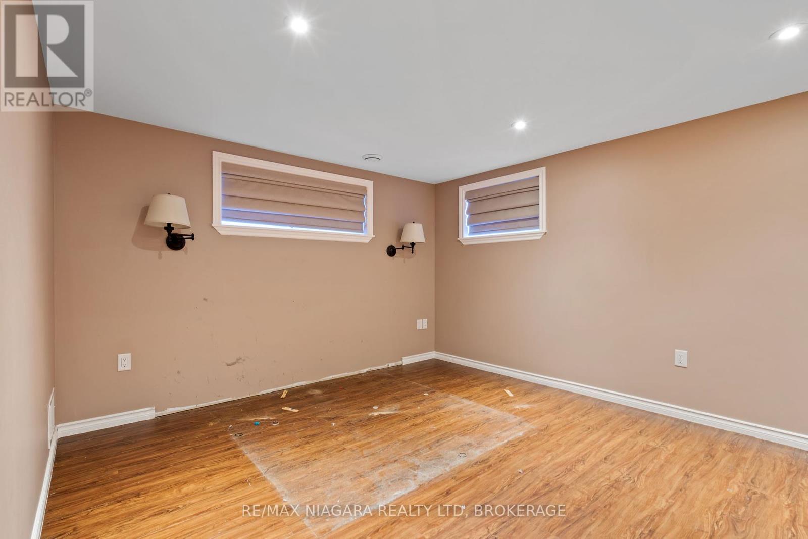 20 Tanbark Road, Niagara-On-The-Lake (107 - Glendale), Ontario  L0S 1J0 - Photo 16 - X11906996