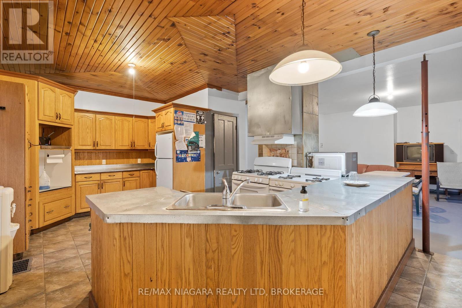 20 Tanbark Road, Niagara-On-The-Lake (107 - Glendale), Ontario  L0S 1J0 - Photo 24 - X11906996