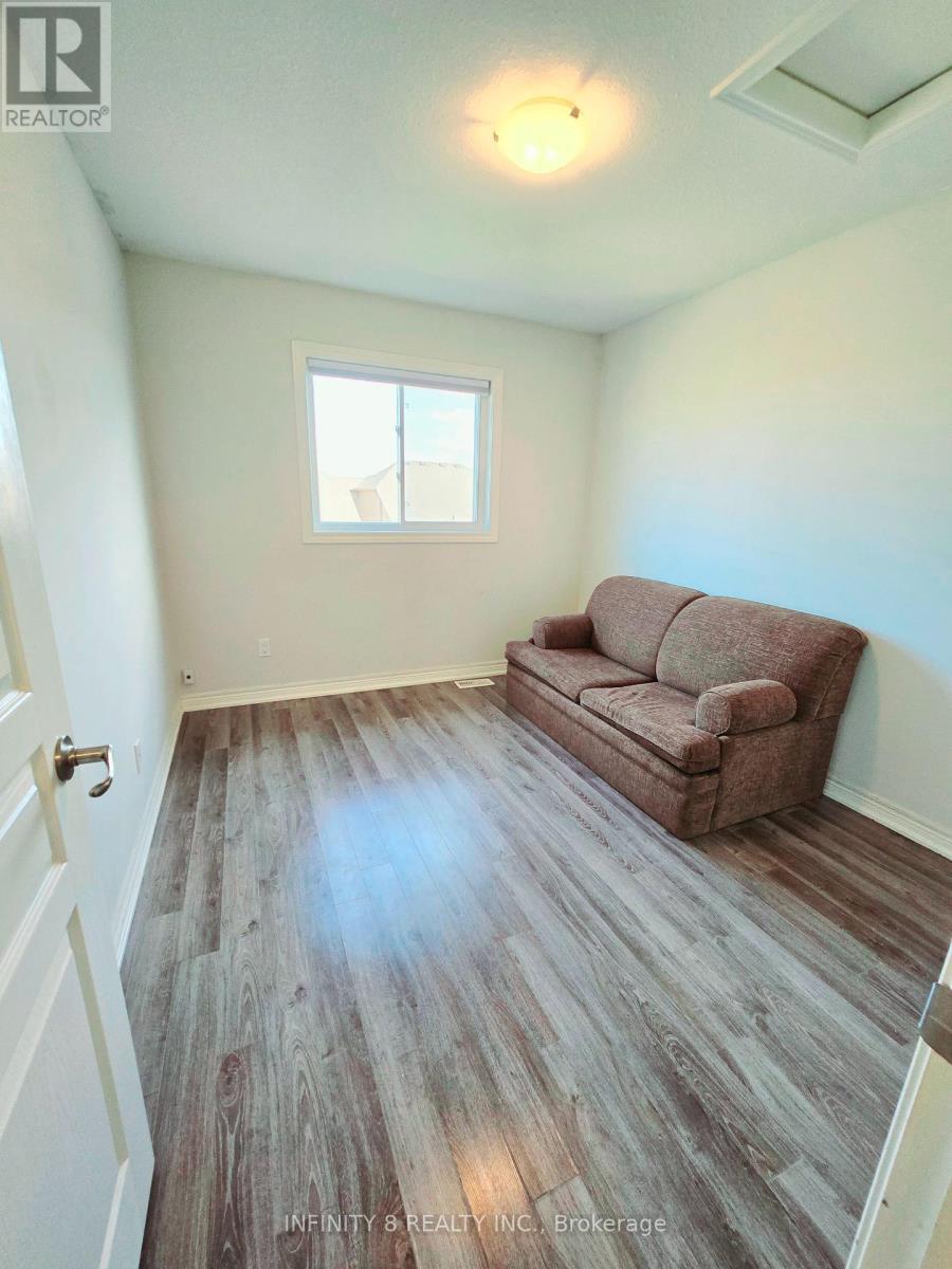 100 Roselawn Crescent, Welland (771 - Coyle Creek), Ontario  L3C 0C4 - Photo 18 - X11904944