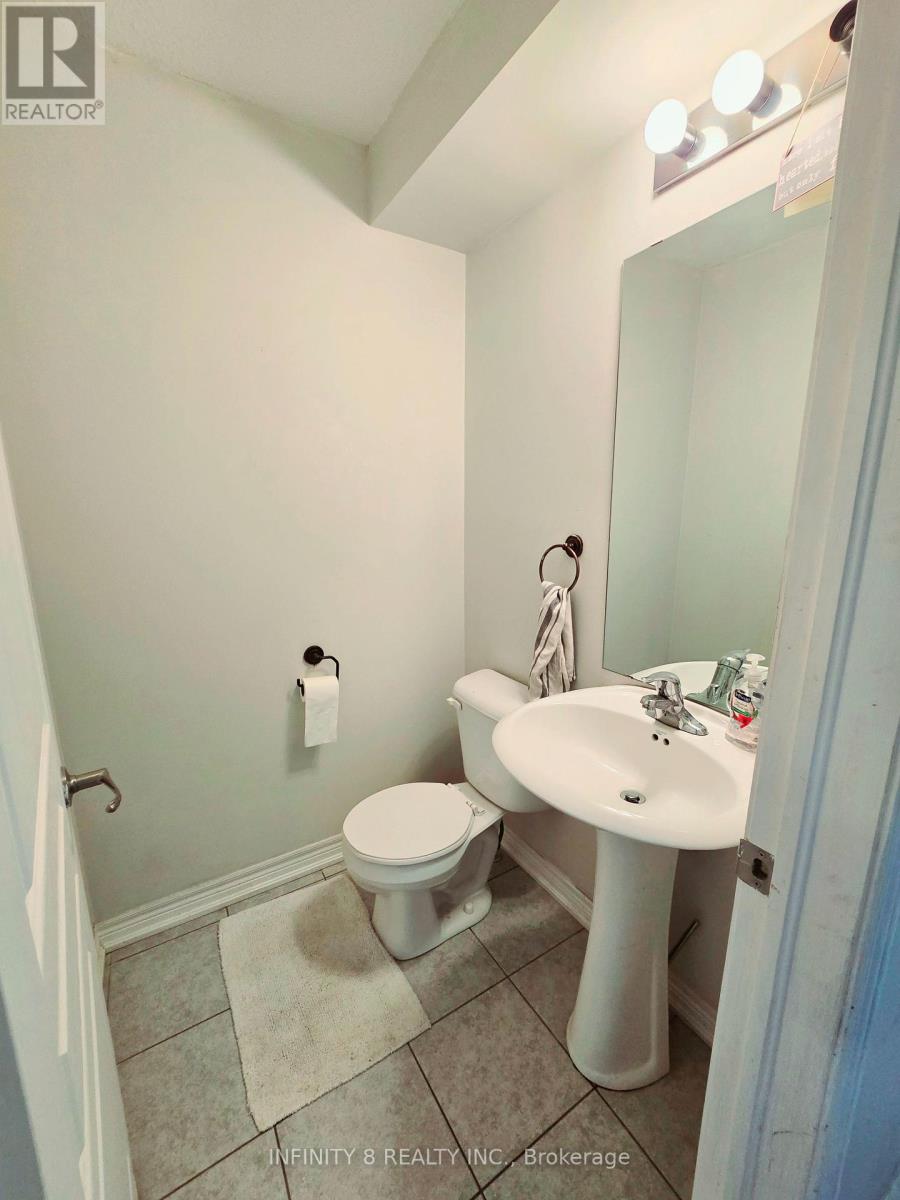 100 Roselawn Crescent, Welland (771 - Coyle Creek), Ontario  L3C 0C4 - Photo 9 - X11904944