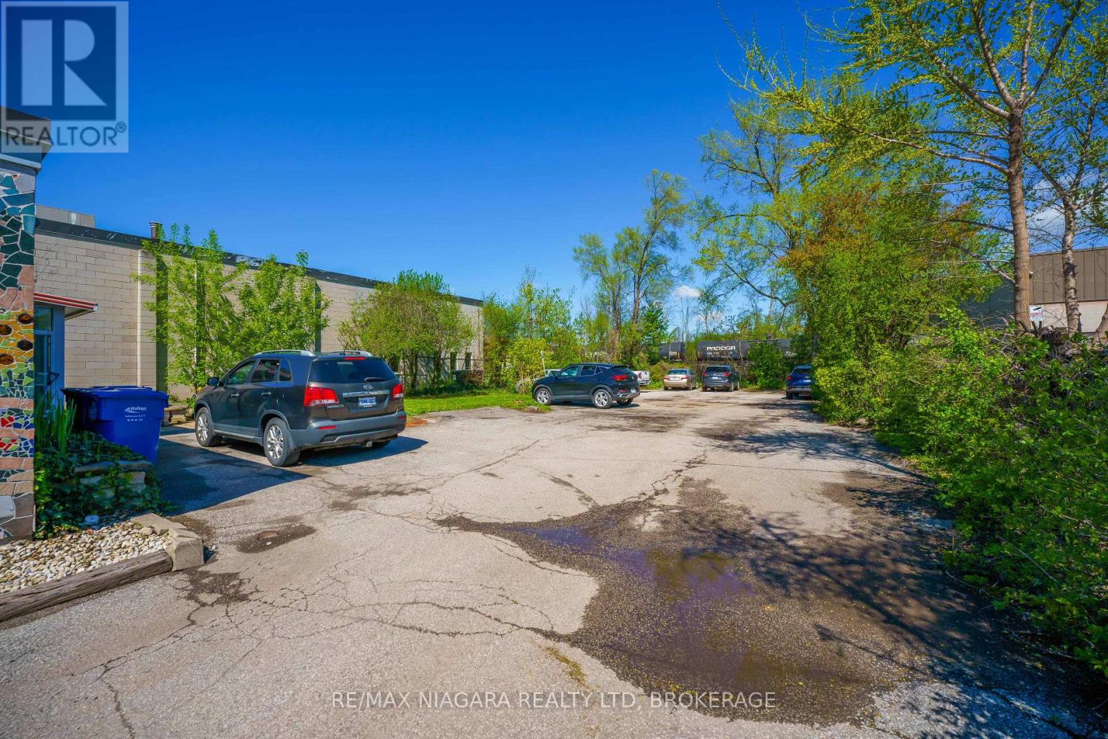 475 Enfield Road, Burlington (Lasalle), Ontario  L7T 2X5 - Photo 5 - W11919917
