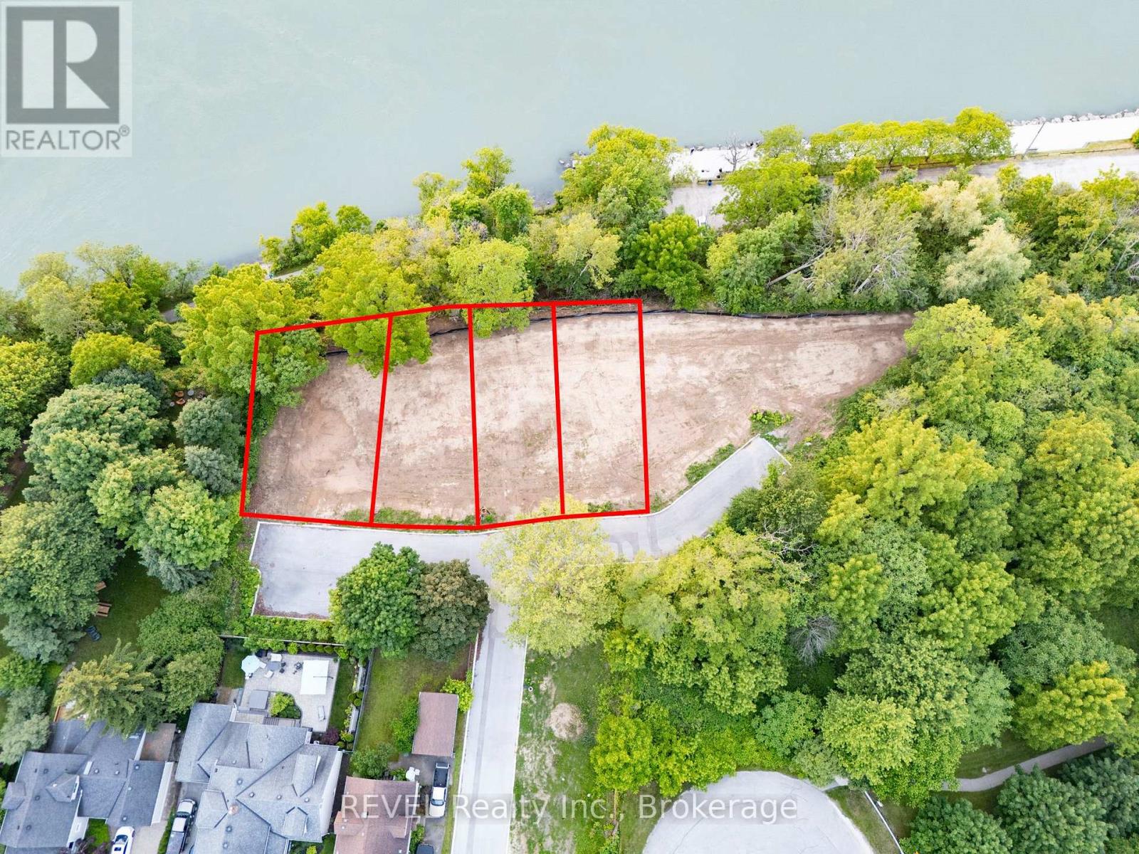 4 - 23 Michigan Avenue, St. Catharines (438 - Port Dalhousie), Ontario  L2N 4G7 - Photo 4 - X11920830