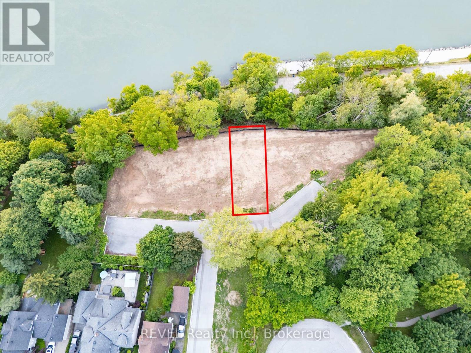 4 - 23 Michigan Avenue, St. Catharines (438 - Port Dalhousie), Ontario  L2N 4G7 - Photo 5 - X11920830