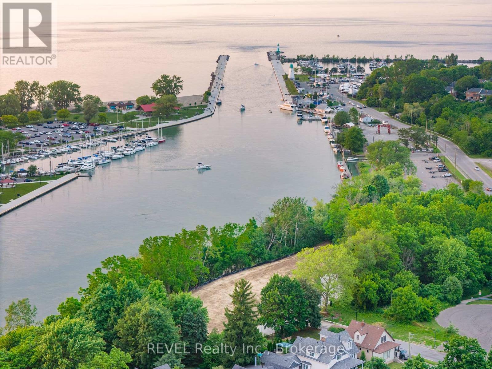 4 - 23 Michigan Avenue, St. Catharines (438 - Port Dalhousie), Ontario  L2N 4G7 - Photo 6 - X11920830
