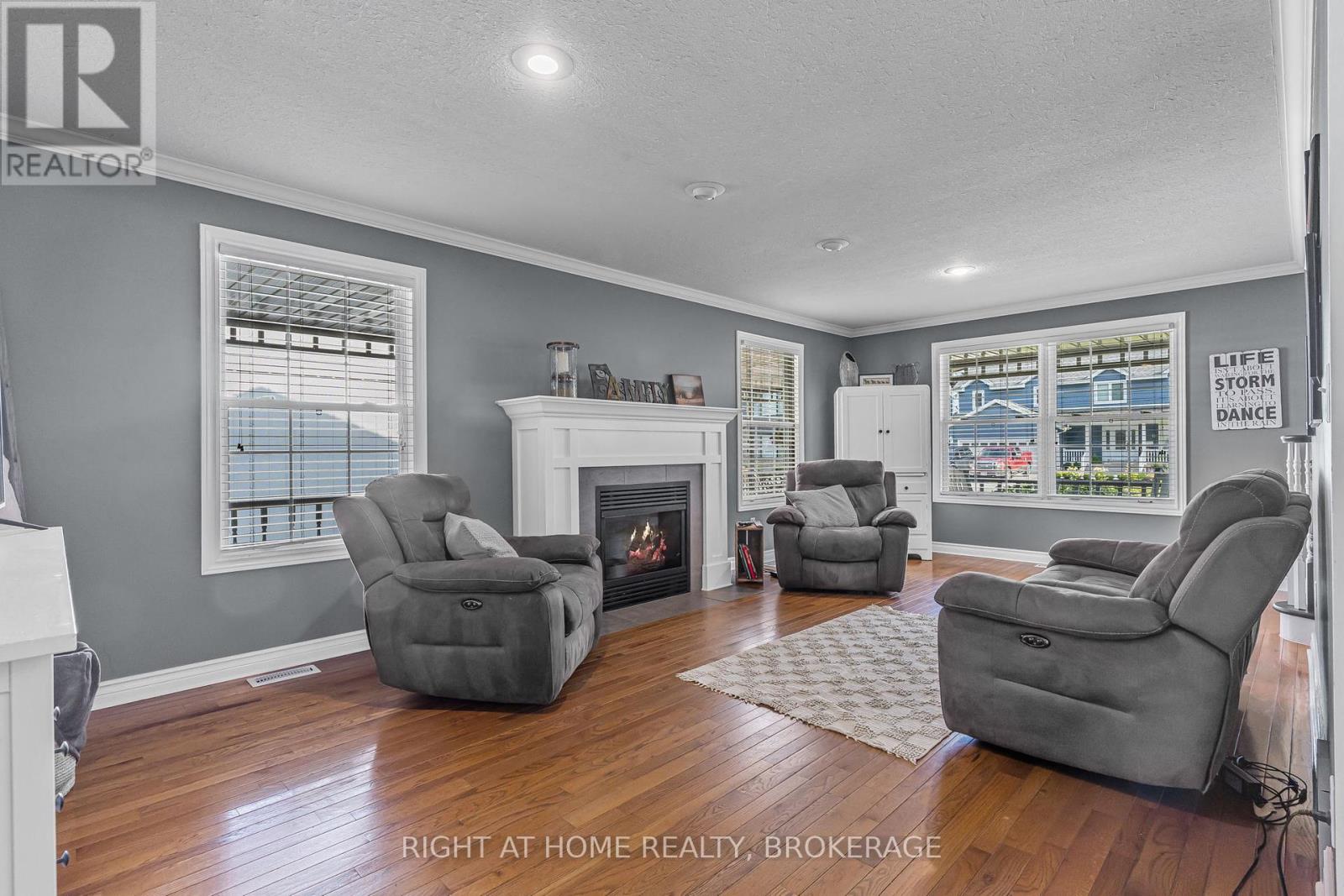 18 Topham Boulevard, Welland (N. Welland), Ontario  L3C 7E1 - Photo 12 - X11924199