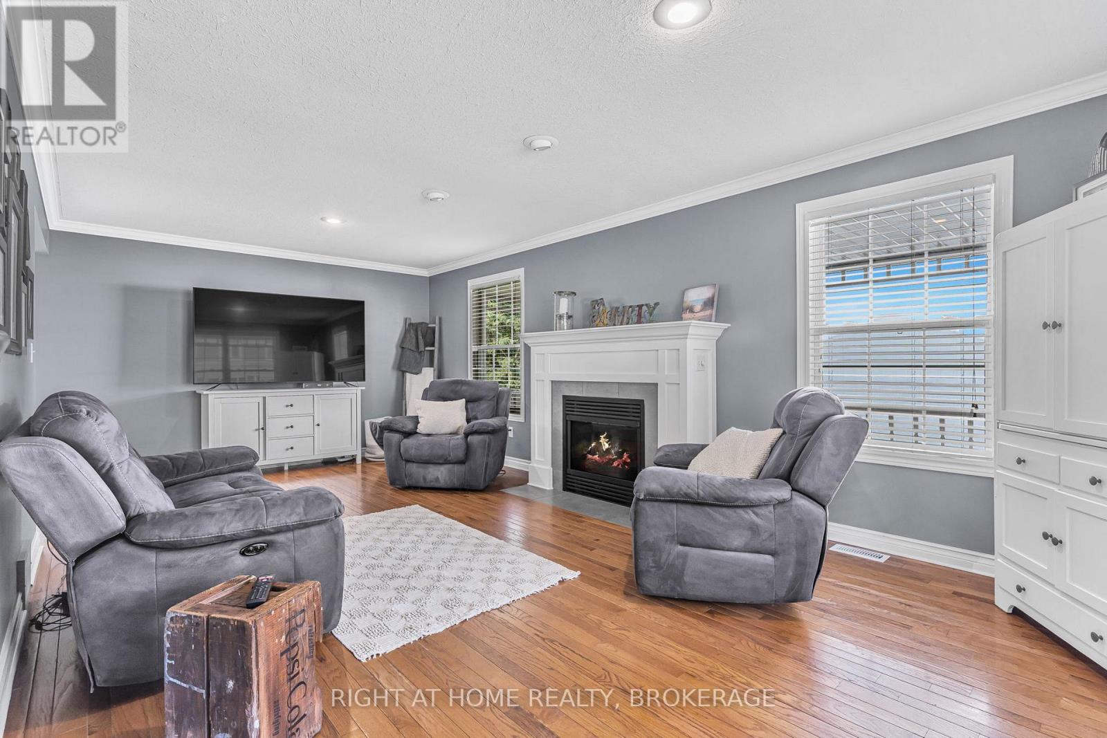 18 Topham Boulevard, Welland (N. Welland), Ontario  L3C 7E1 - Photo 13 - X11924199