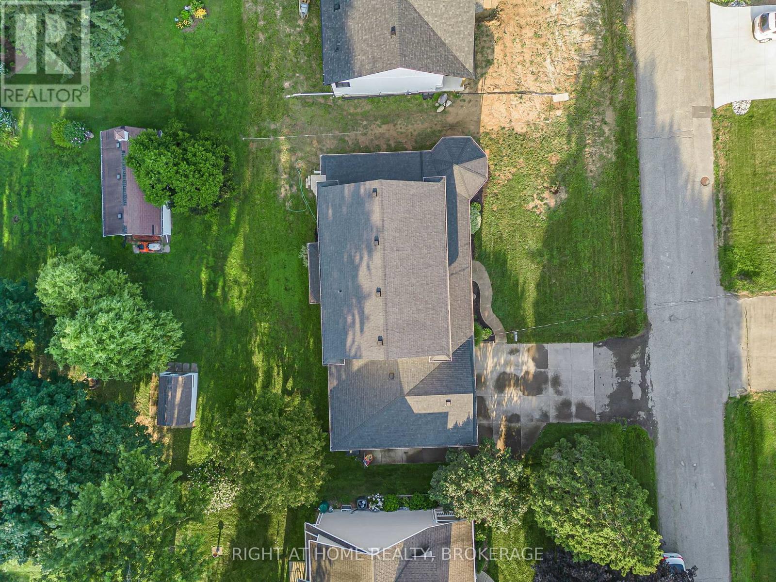 18 Topham Boulevard, Welland (N. Welland), Ontario  L3C 7E1 - Photo 29 - X11924199