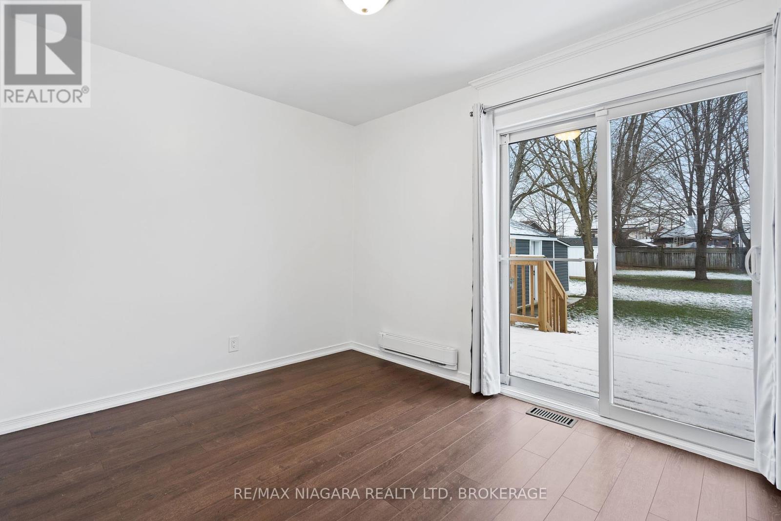 3967 Welland Street, Niagara Falls (223 - Chippawa), Ontario  L2G 6S6 - Photo 17 - X11924712