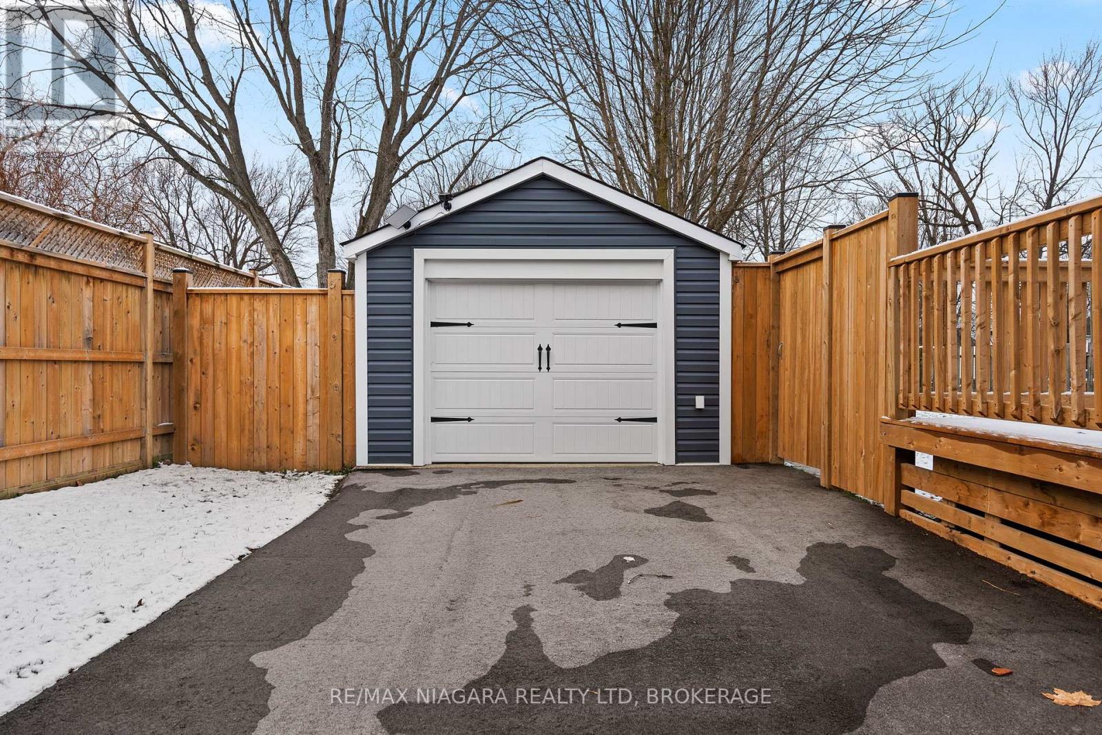 3967 Welland Street, Niagara Falls (223 - Chippawa), Ontario  L2G 6S6 - Photo 32 - X11924712