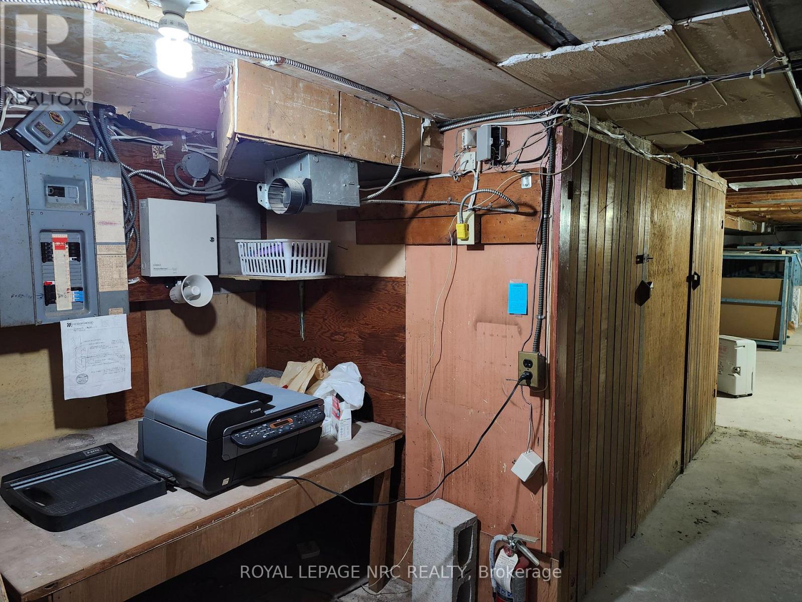 1 Clarence Street, Port Colborne (878 - Sugarloaf), Ontario  L3K 3E7 - Photo 26 - X11929872