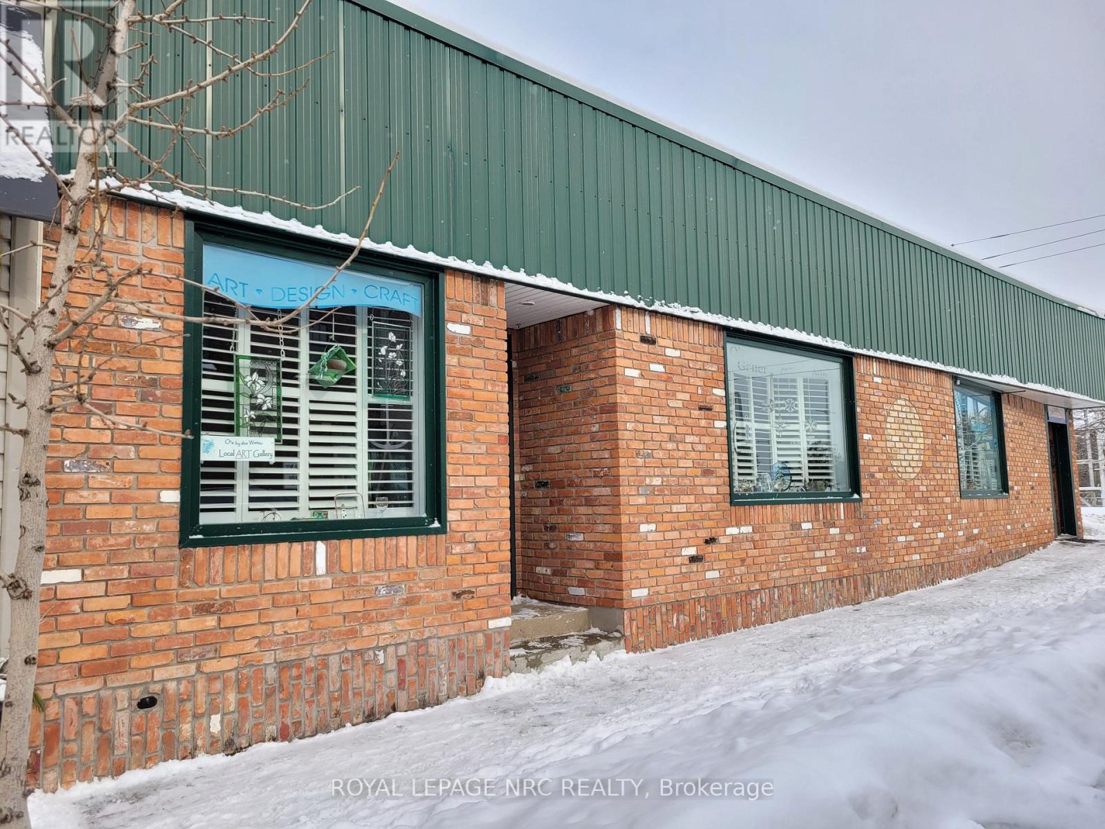 1 Clarence Street, Port Colborne (878 - Sugarloaf), Ontario  L3K 3E7 - Photo 4 - X11929872