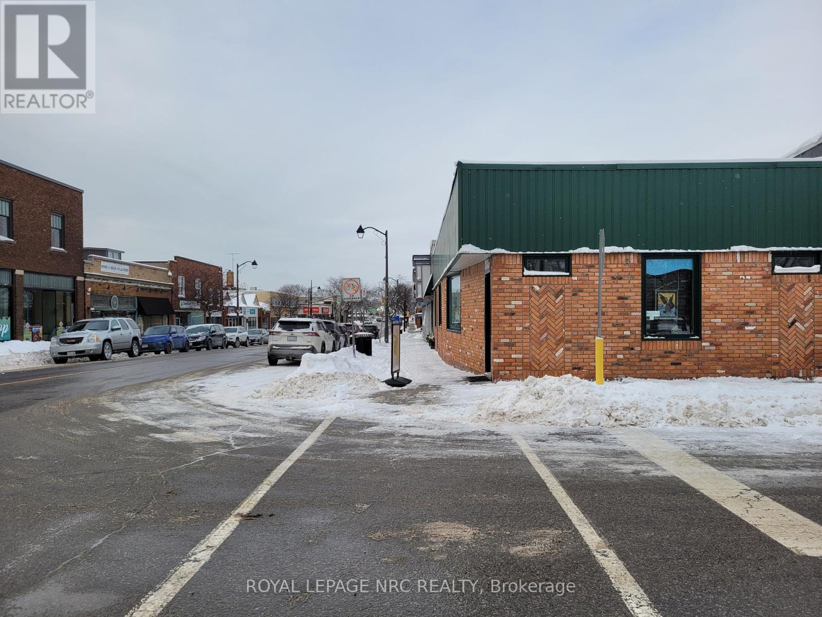 1 Clarence Street, Port Colborne (878 - Sugarloaf), Ontario  L3K 3E7 - Photo 5 - X11929872