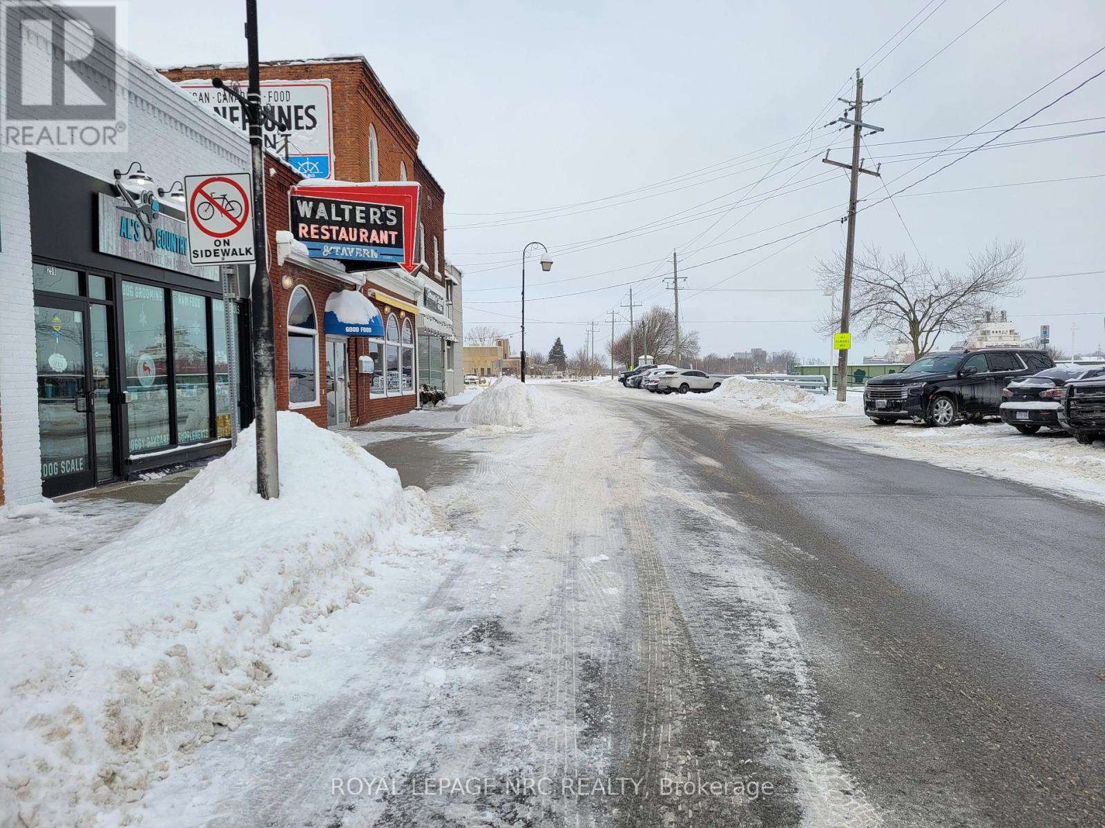 1 Clarence Street, Port Colborne (878 - Sugarloaf), Ontario  L3K 3E7 - Photo 8 - X11929872