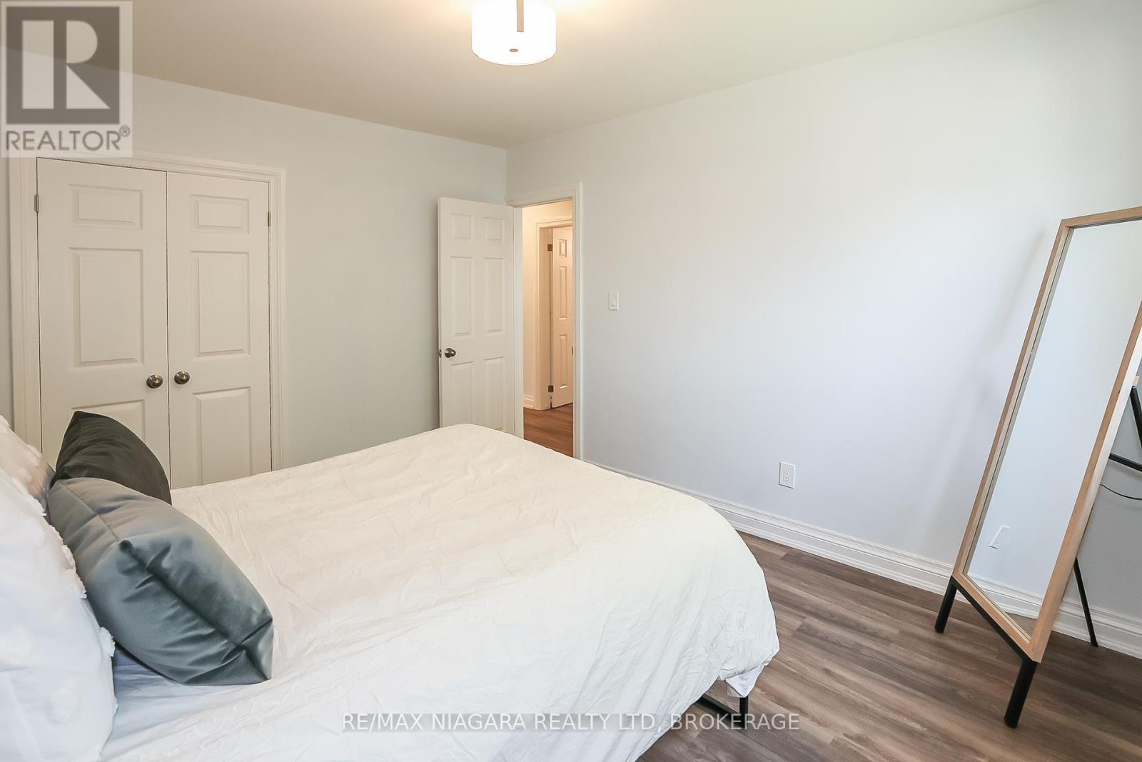 261 Vine Street, St. Catharines (446 - Fairview), Ontario  L2M 4T2 - Photo 10 - X11931503