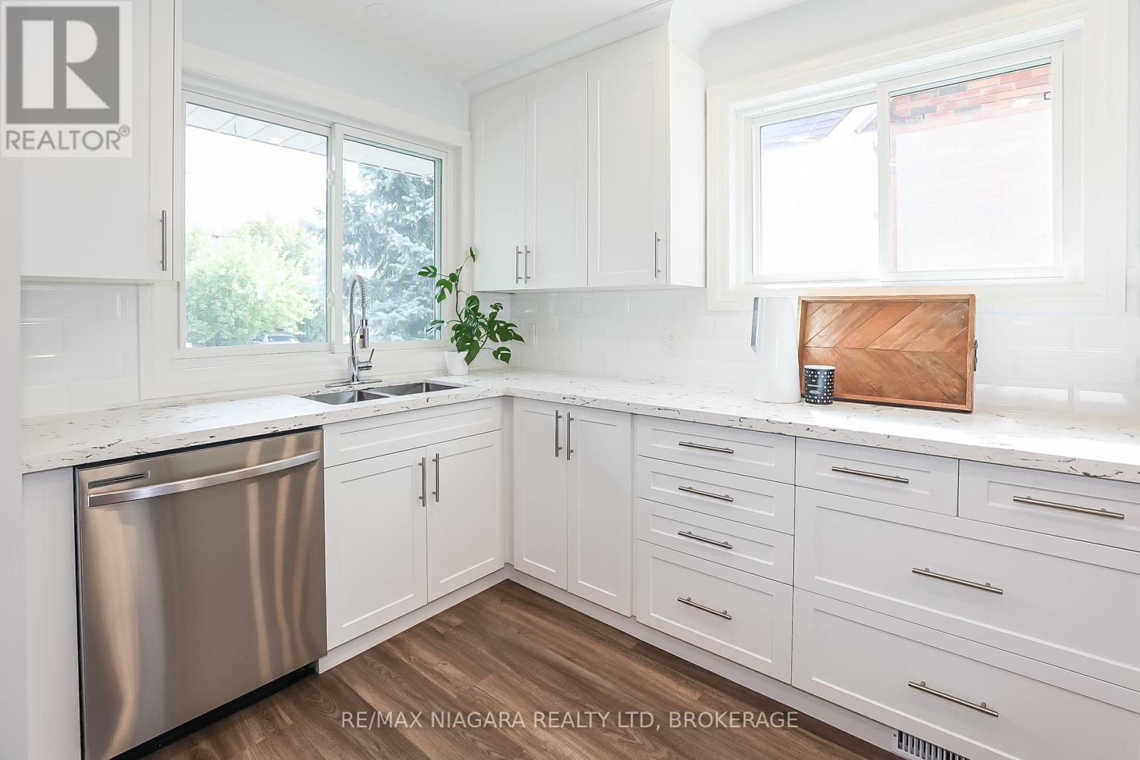 261 Vine Street, St. Catharines (446 - Fairview), Ontario  L2M 4T2 - Photo 15 - X11931503
