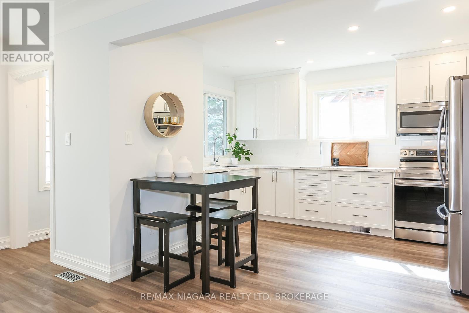 261 Vine Street, St. Catharines (446 - Fairview), Ontario  L2M 4T2 - Photo 18 - X11931503