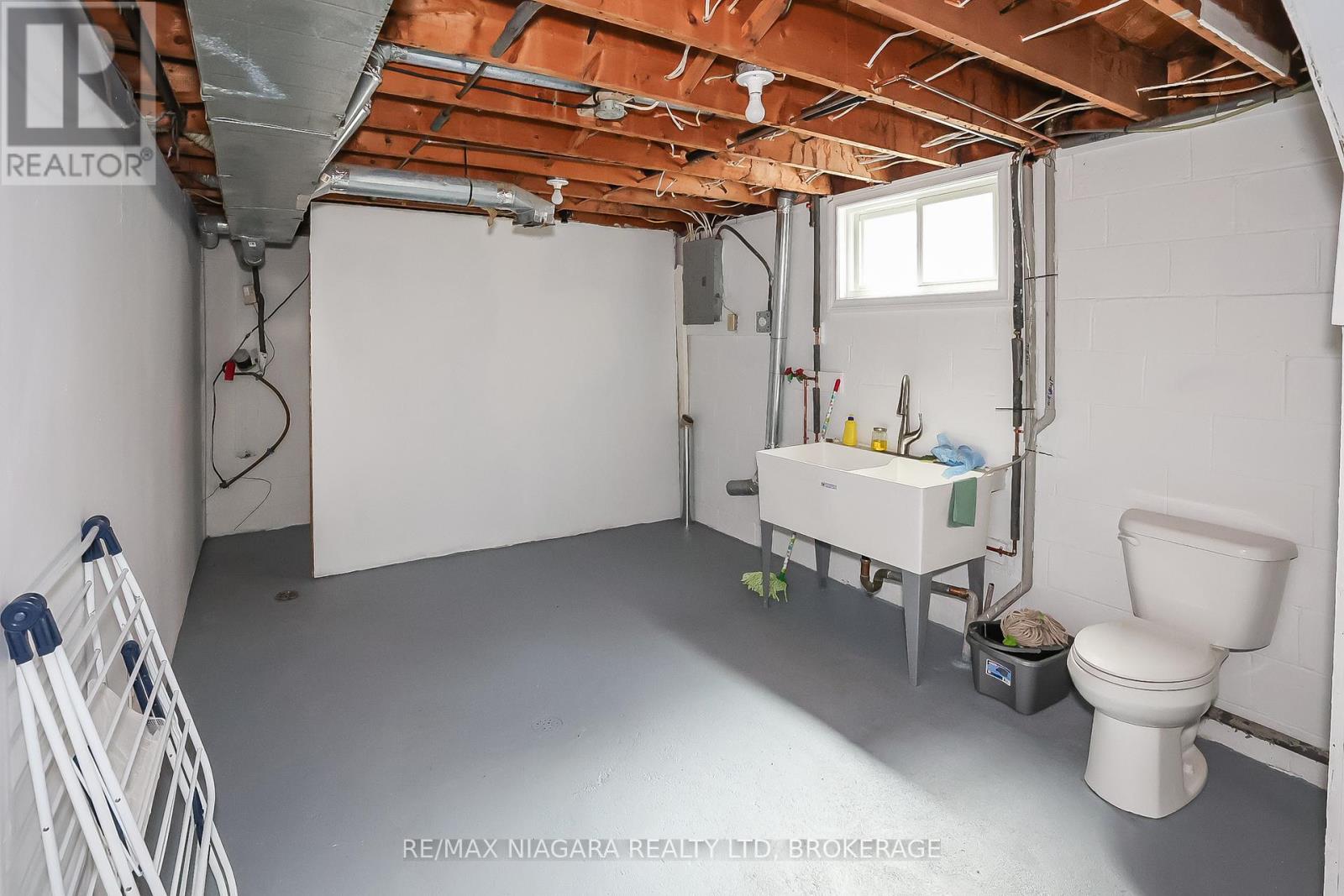 261 Vine Street, St. Catharines (446 - Fairview), Ontario  L2M 4T2 - Photo 25 - X11931503