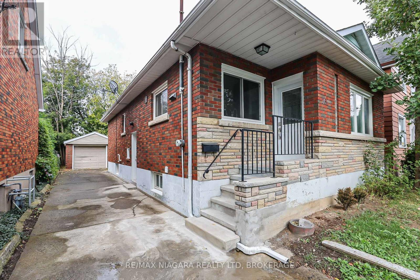 261 Vine Street, St. Catharines (446 - Fairview), Ontario  L2M 4T2 - Photo 37 - X11931503