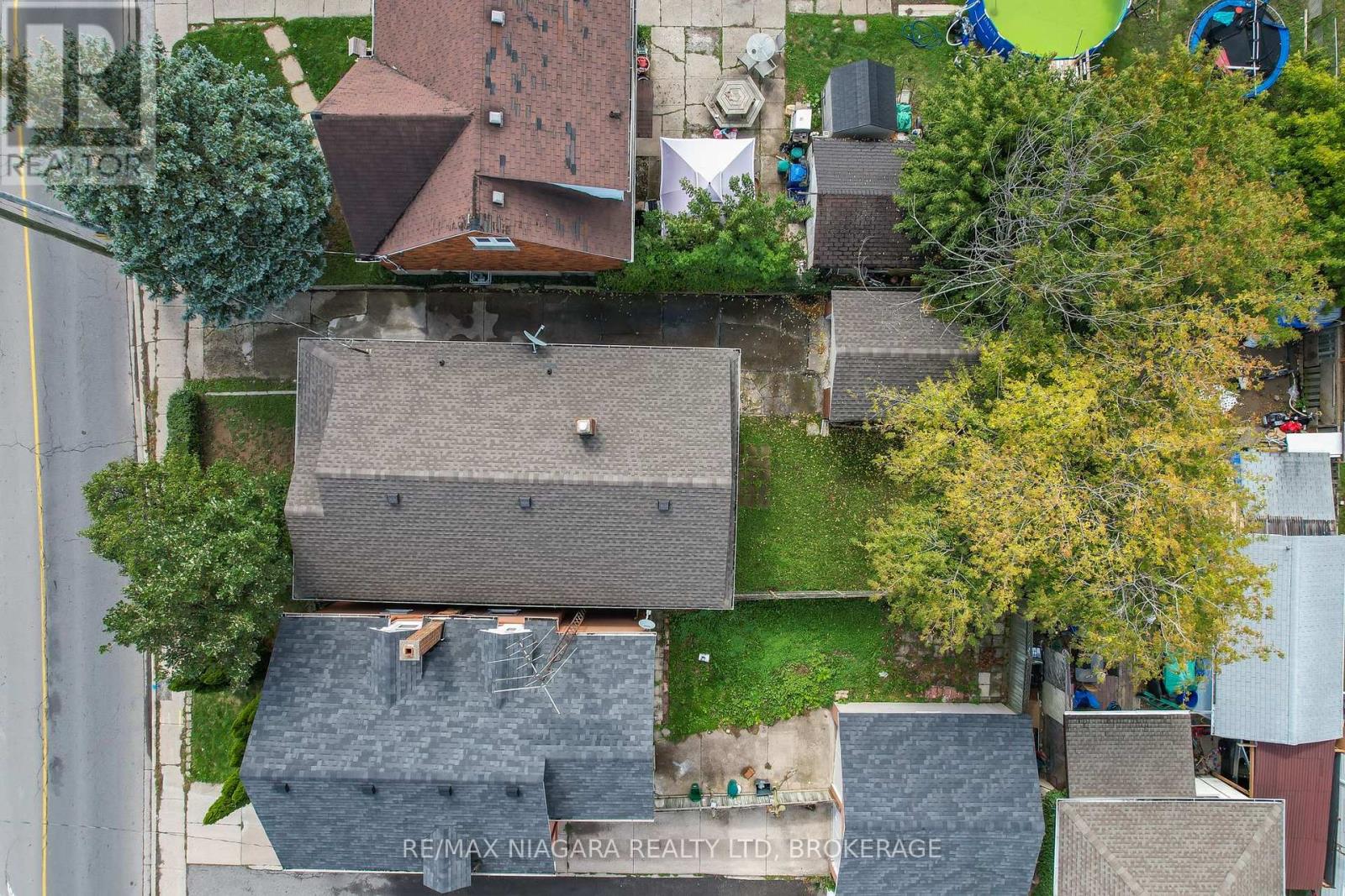 261 Vine Street, St. Catharines (446 - Fairview), Ontario  L2M 4T2 - Photo 38 - X11931503