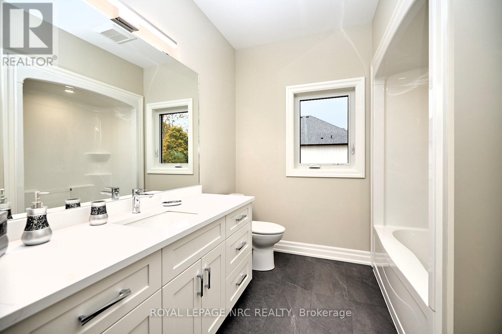 1125 Balfour Street, Pelham (664 - Fenwick), Ontario  L0S 1C0 - Photo 13 - X11934783