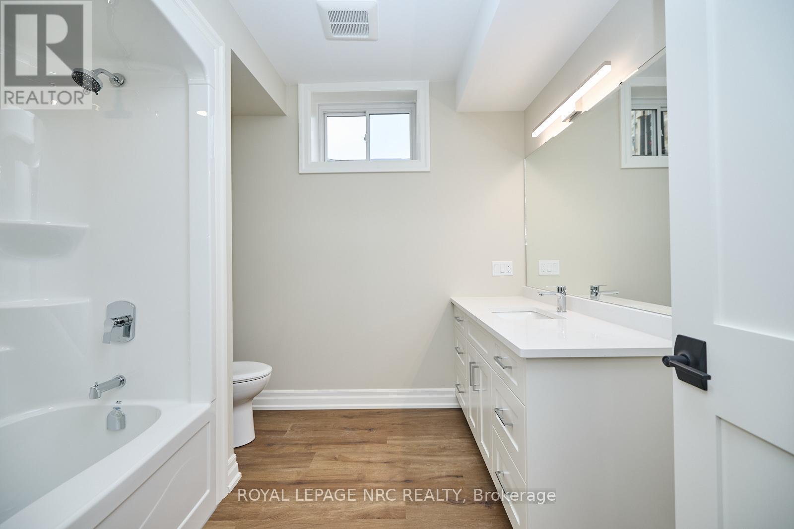 1125 Balfour Street, Pelham (664 - Fenwick), Ontario  L0S 1C0 - Photo 32 - X11934783