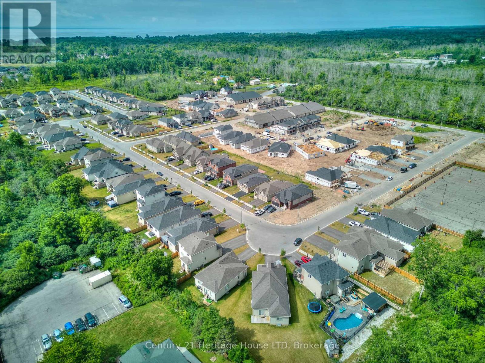 17 - 397 Garrison Road, Fort Erie (333 - Lakeshore), Ontario  L2A 1N1 - Photo 4 - X11936333