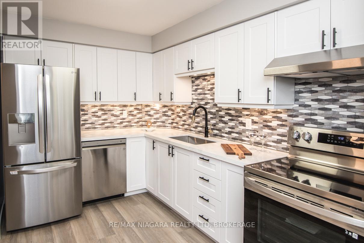 218 - 72 Main Street E, Port Colborne (873 - Bethel), Ontario  L3K 5Z8 - Photo 5 - X11941581