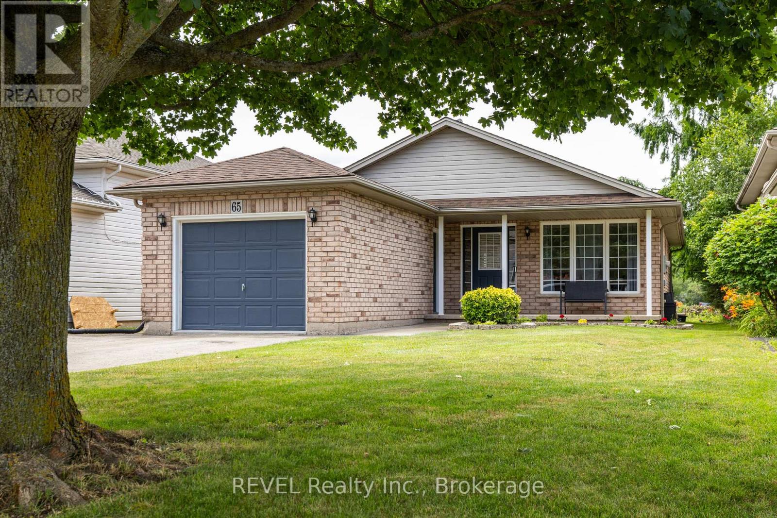 65 Talbot Avenue, Welland (774 - Dain City), Ontario  L3B 6E9 - Photo 2 - X11941615