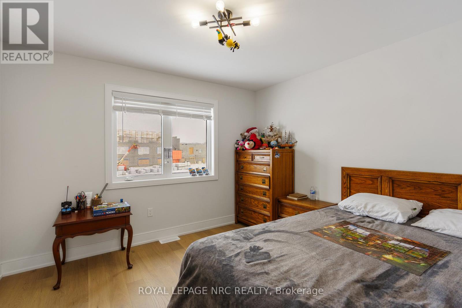 7384 Splendour Drive, Niagara Falls (222 - Brown), Ontario  L2H 3V8 - Photo 19 - X11943201