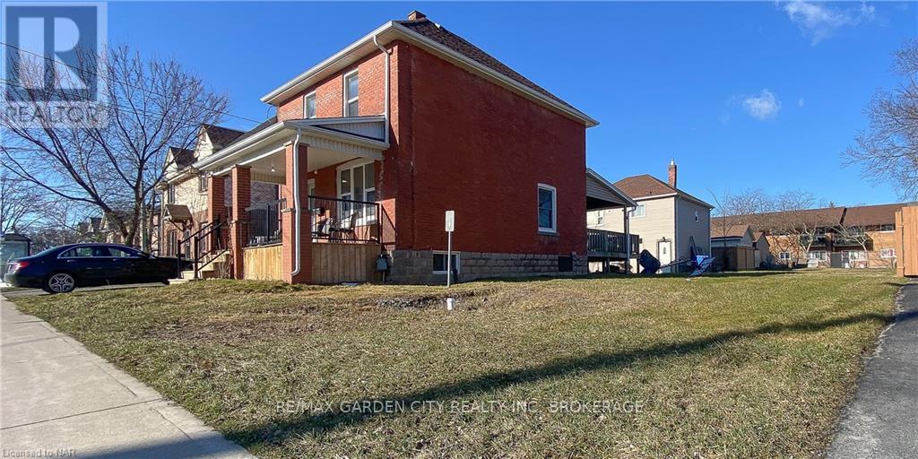 281 NIAGARA STREET, welland (769 - prince charles), Ontario