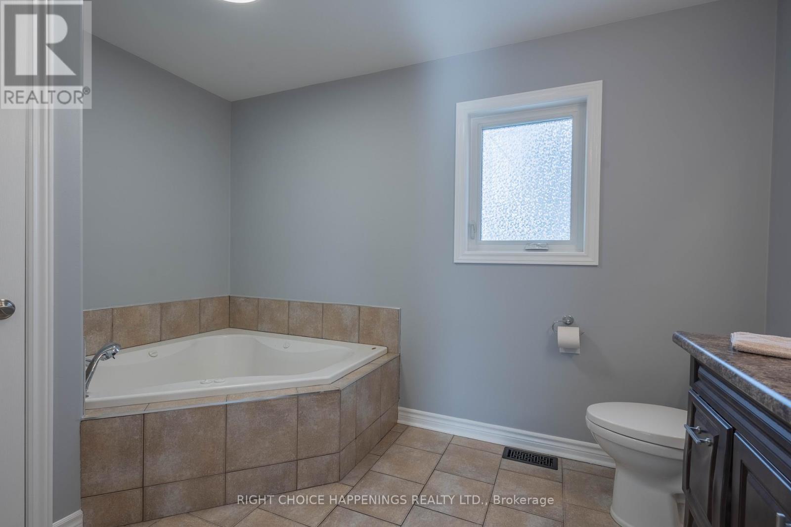 282 Wright Street, Welland (773 - Lincoln/crowland), Ontario  L3B 2K3 - Photo 10 - X11946535